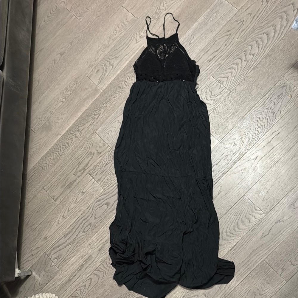 Elegant Black Maxi Dress